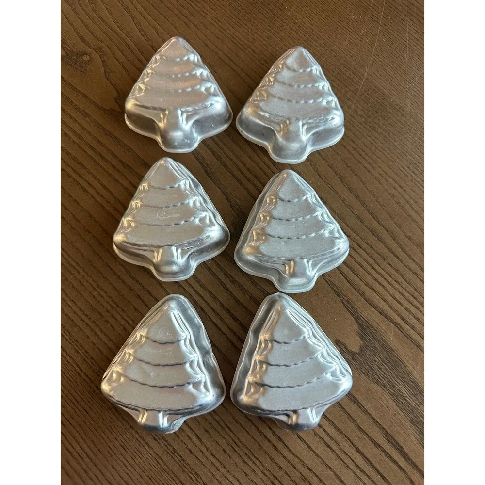Vintage Aluminum Christmas Tree Molds‎ Set of 6 Silver Holiday Baking Tins
